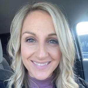 Meet your Posher, Jennera